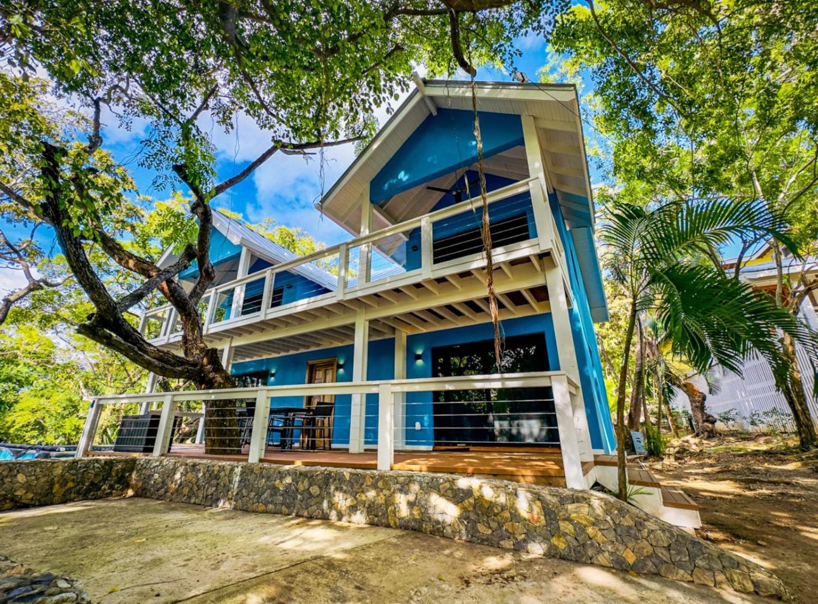 Luna Beach Luxury Boutique Beach Front Resort Jobs Bight Esterno foto